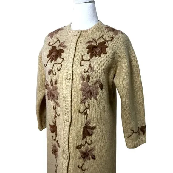 SOLD SOLD 1960s Wool Embroidered Long Cardigan Sweater Granny Boho Cottage SM - Picture 4 of 15